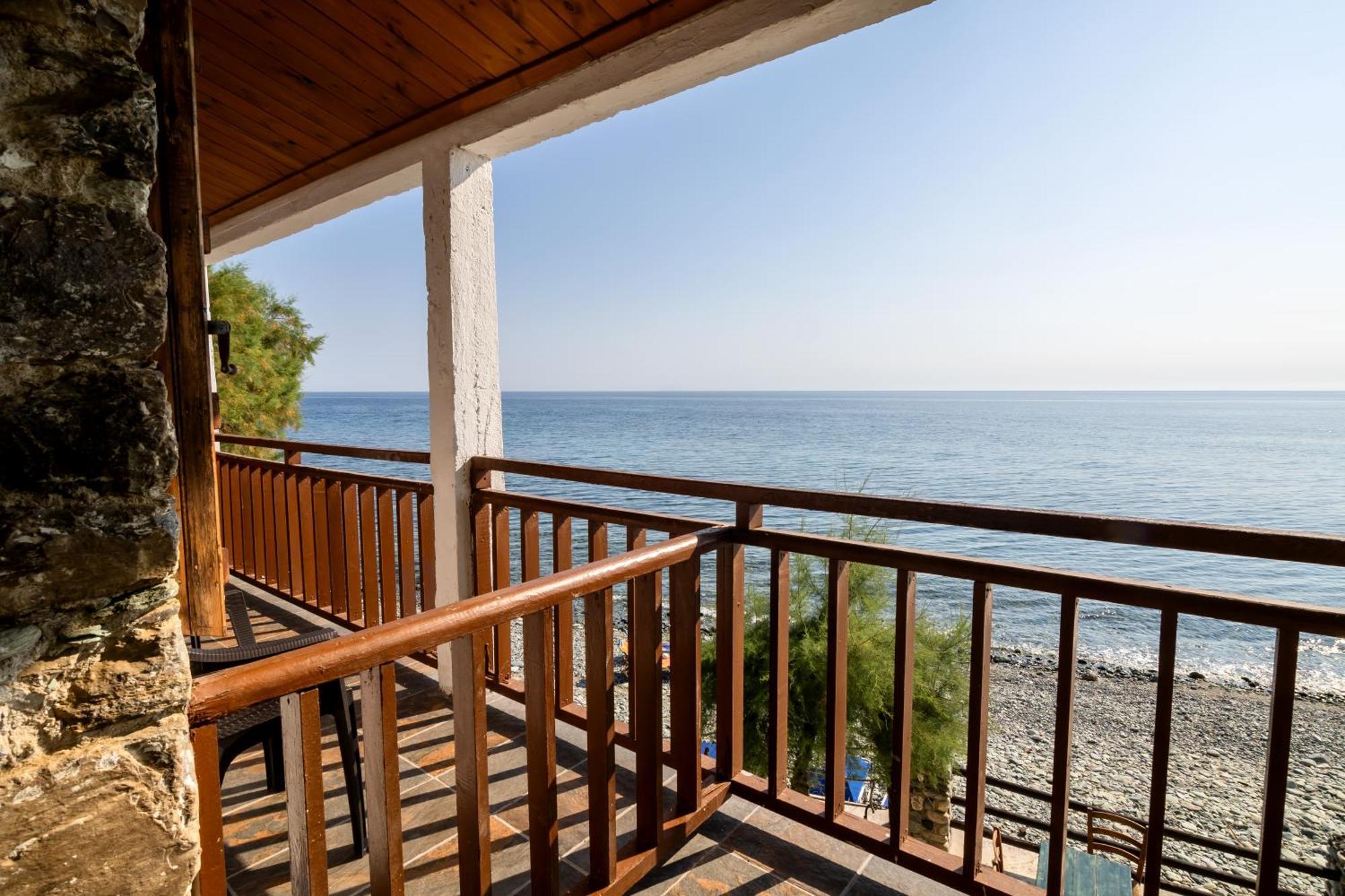 Hotel Kokkino Nero Luaran gambar