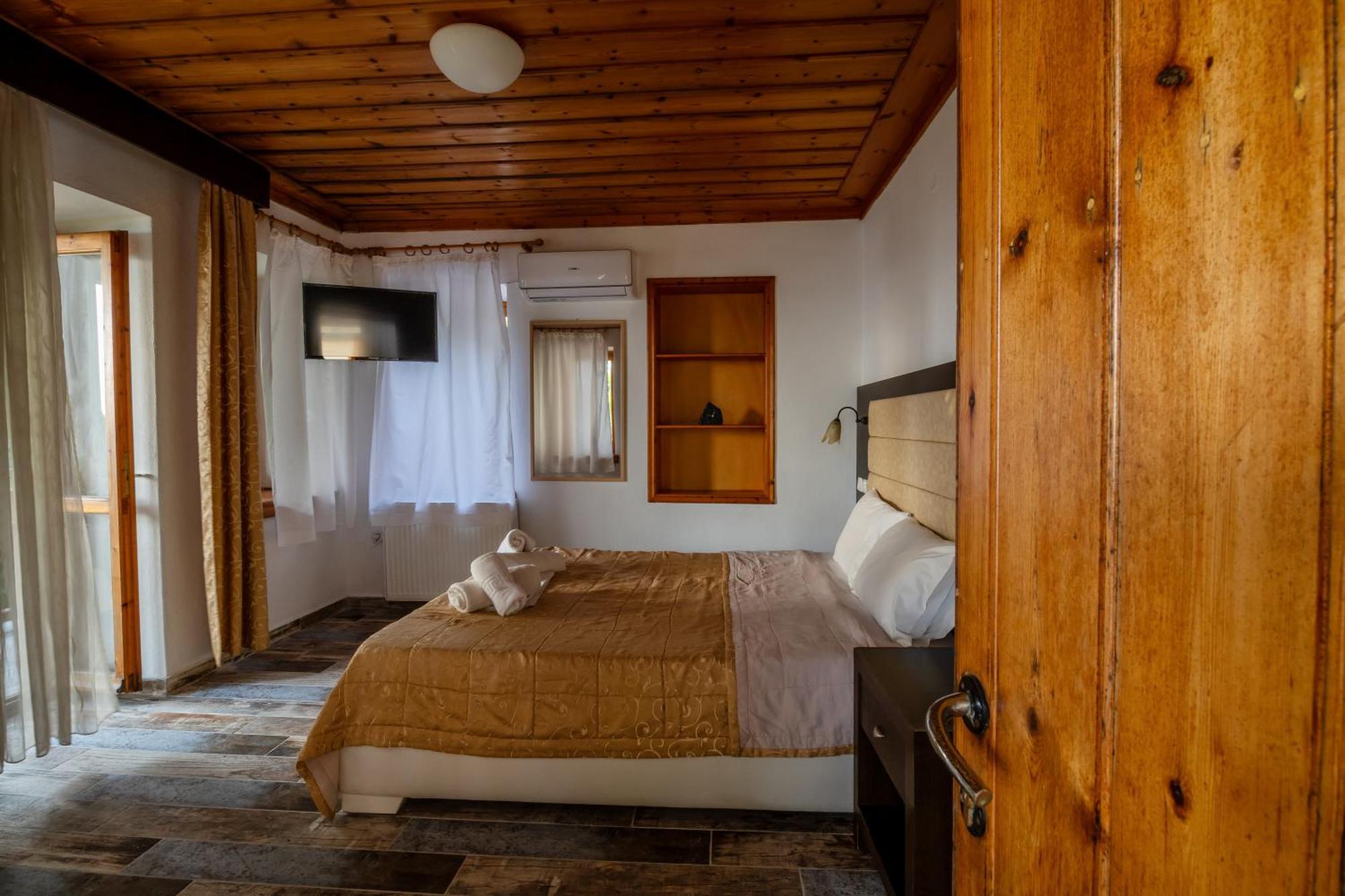 Hotel Kokkino Nero Luaran gambar