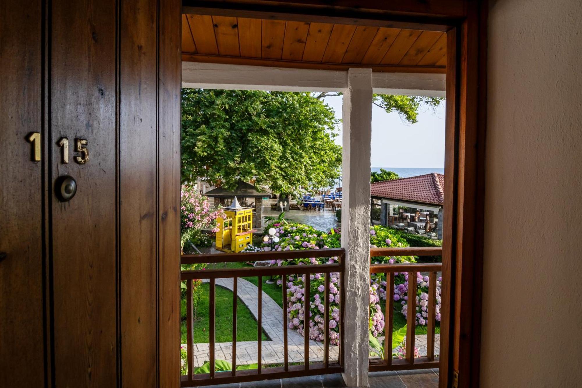 Hotel Kokkino Nero Luaran gambar