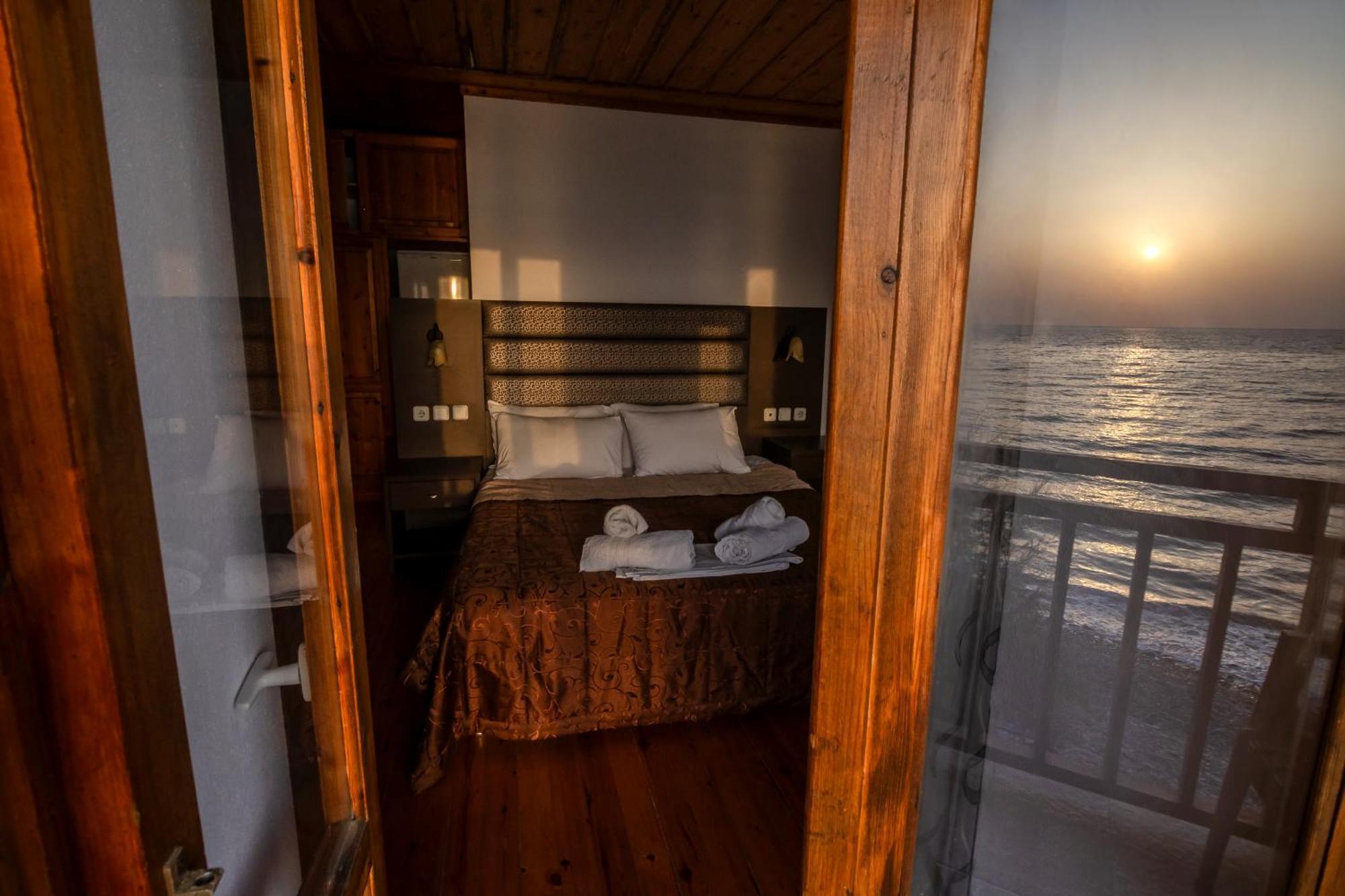 Hotel Kokkino Nero Luaran gambar